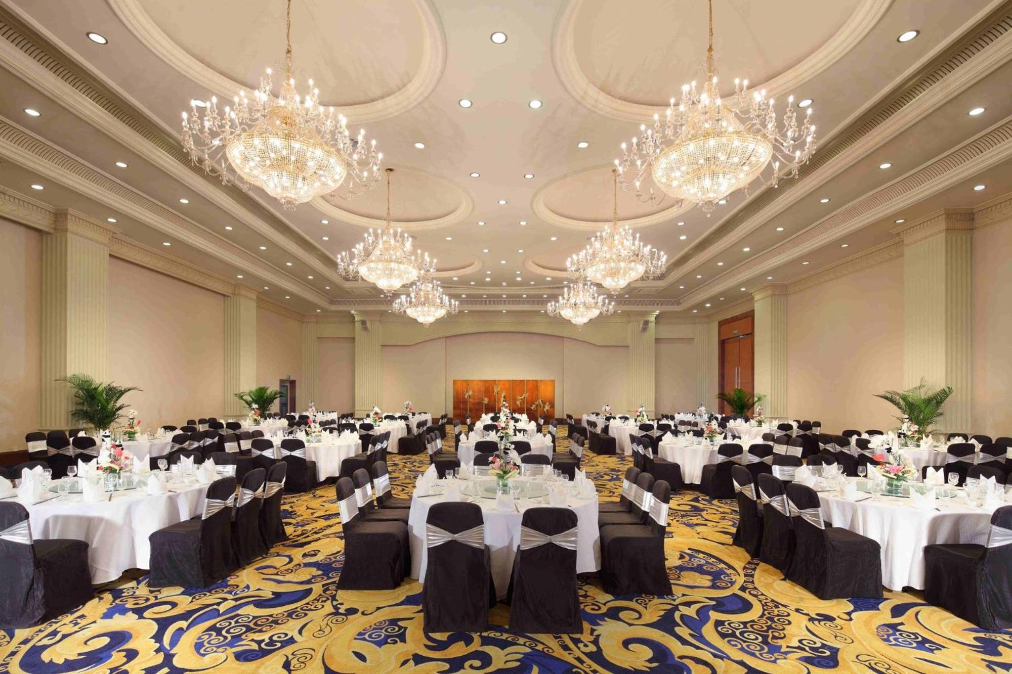 Holiday Inn Chengdu Century City-Westtower Exterior foto