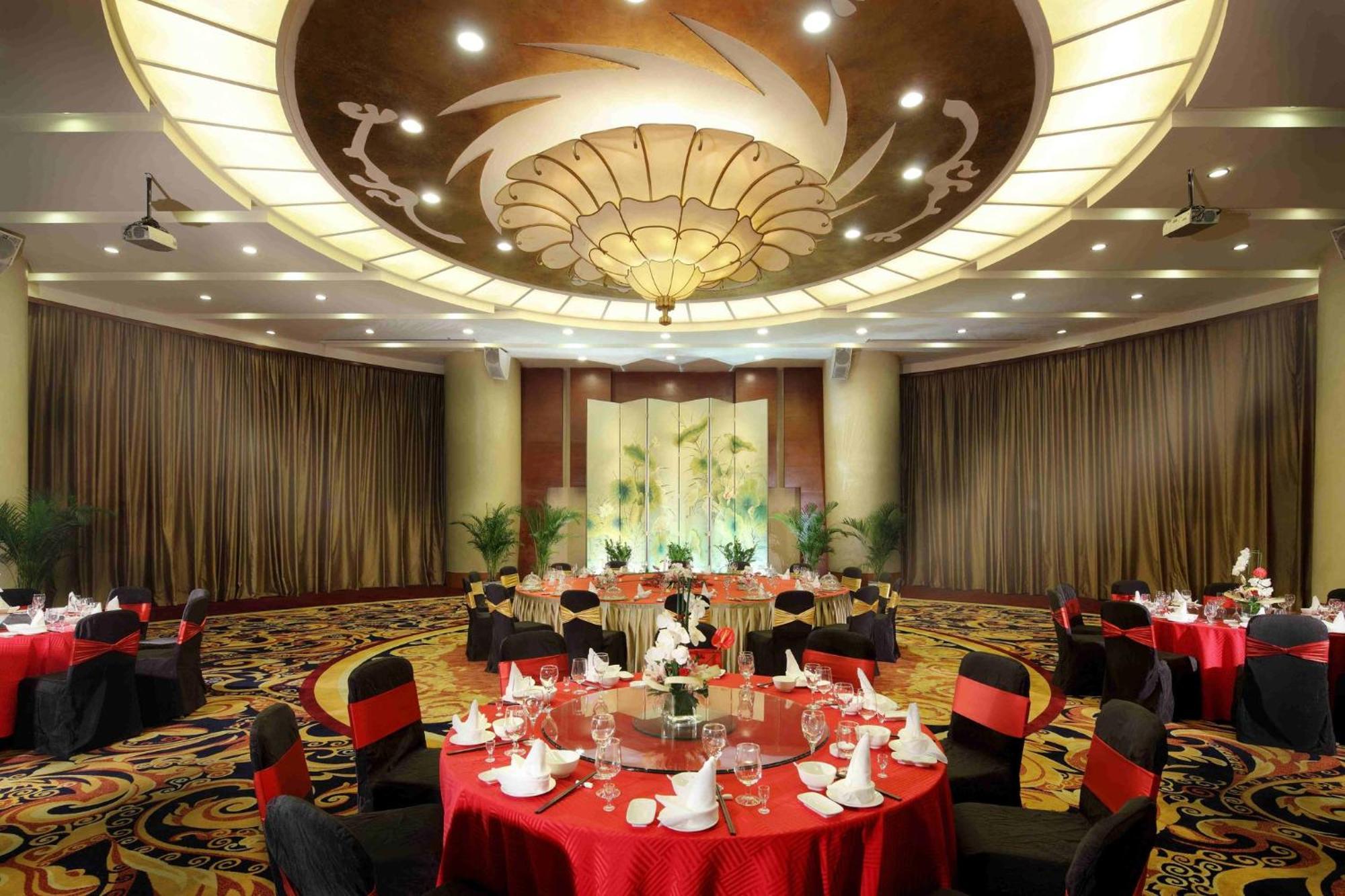 Holiday Inn Chengdu Century City-Westtower Exterior foto